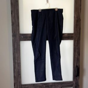 Pull on pencil jeans (modern skinny) in dark wash